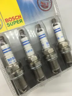 شمع بوش سوزنی پلاتینیوم پایه کوتاه BOSCH FR7DPP33 N30  یک بسته (4تایی)