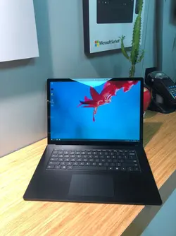 سرفیس لپ تاپ ۳ مشکی ۱۵ اینچ کارکرده corei7 ۱۵