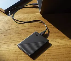 هارد اکسترنال وسترن دیجیتال مدل My Passport ظرفیت 2 ترابایت