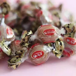 آبنبات خامه ای آیدین