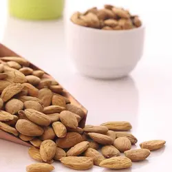 بادام درختی ایرانی نمکی