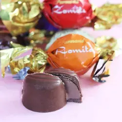 شکلات مغزدار رومیتا فرمند
