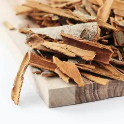 چوب دارچین شکسته