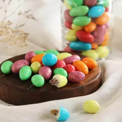 دراژه رنگی با مغز کشمش