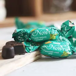 تافی نعناعی با روکش کاکائو نوروز