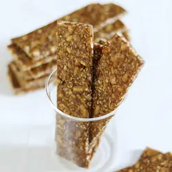 سوهان کنجد و بادام