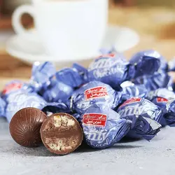 شکلات توپی پلنتی شیرین عسل