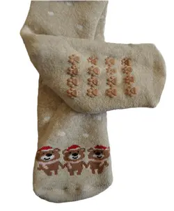 پک دو عددی جوراب طرح زمستانی