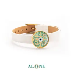 بند مچ چرم سفید با پلاک گلاره | الون - فروشگاه زیورآلات و اکسسوری