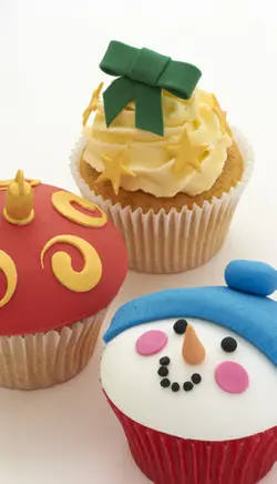 تزئین قدم‌ به‌ قدم کیک