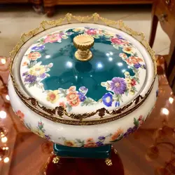 شکلات خوری قدیمی آلفا