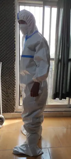 لباس ایزوله  یکسره تنفسی خط دار آبی با پاپوش