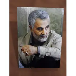 تخته شاسی رومیزی با طرح حاج قاسم سلیمانی