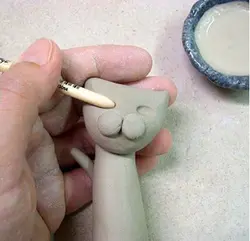گل رس با ابزار