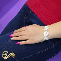 دستبند گل بهاری