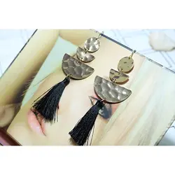 گوشواره ریش دار نیم دایره