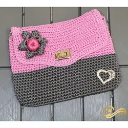کیف دستی قلاب بافی گلدار صورتی