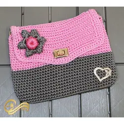 کیف دستی قلاب بافی گلدار صورتی