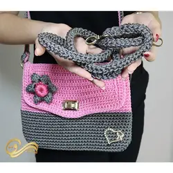 کیف دستی قلاب بافی گلدار صورتی