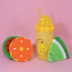 لیوان اسموتی نی دار میوه ای