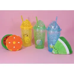 لیوان اسموتی نی دار میوه ای