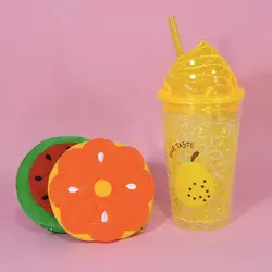 لیوان اسموتی نی دار میوه ای