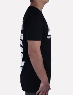 تیشرت مشکی طرح دار طرح AKAN