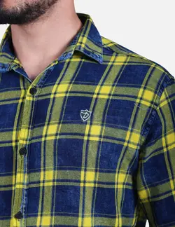 پيراهن چهارخانه سنگ شور آستين بلند دوجيب سرمه اي زرد