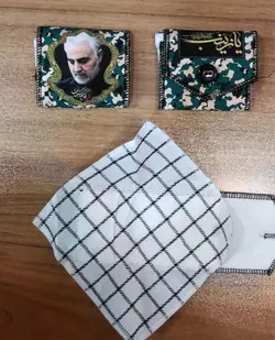 سجاده مخملی با طرح حاج قاسم سلیمانی