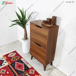 جاکفشی دو در ایستاده آلوا