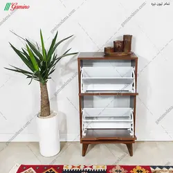 جاکفشی دو در ایستاده آلوا