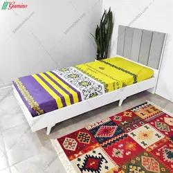 تخت خواب یک نفره پایه‌دار هرمس