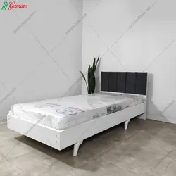 تخت خواب یک نفره پایه‌دار هرمس