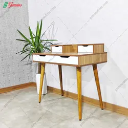 میز تحریر آژند