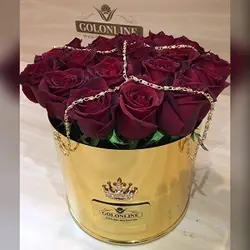 استوانه طلایی با 20 شاخه رز هلندی