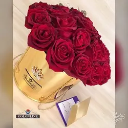 استوانه طلایی با 20 شاخه رز هلندی