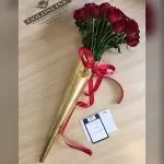 مخروط طلایی با ۳۰ شاخه رز هلندی