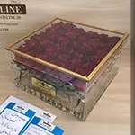 باکس شیشه ای با ۲۵ شاخه رز هلندی