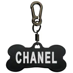 پلاک سگ طرح Chanel