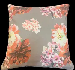 کوسن 45*45 طرح کاملیا Camellia - اینترزیست