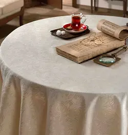 رومیزی ساتن پنبه ژاگاراد رزالین کرم 12 نفره مسطتیل320*150