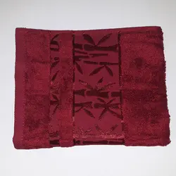 حوله دست و صورت برند ووین رنگ زرشکی