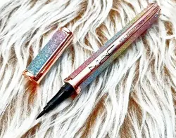 خط چشم ماژیکی سلطنتی مک