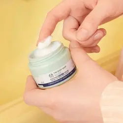 کرم شب و آبرسان آلوئه ورا بادی شاپ