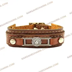 دستبند چرم طرح پلاک ورساچه نقره ای