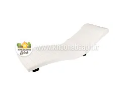 تخت کنار استخر سارو