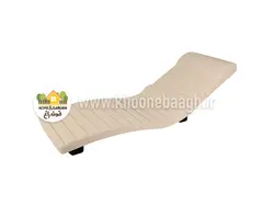 تخت کنار استخر سارو