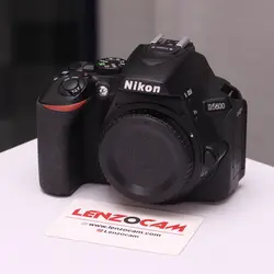 دوربین دست دوم نیکون Nikon D5600 body - فروشگاه اینترنتی لنزوکم