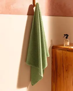 حوله حمام مادام کوکو طرح Carla سایز 80x150 سانتی متر