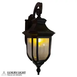 چراغ دیواری پلاستیکی زرین